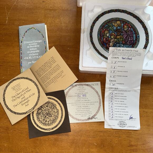 Limoges D'Arceau Noel Vitrail Dans La Creche Plate 1976 Christmas Box Cert Auth - Picture 2 of 16